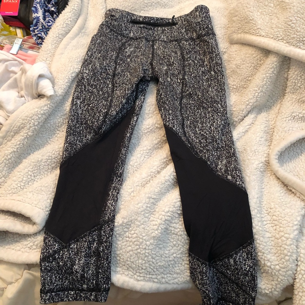 Lululemon outrun crop